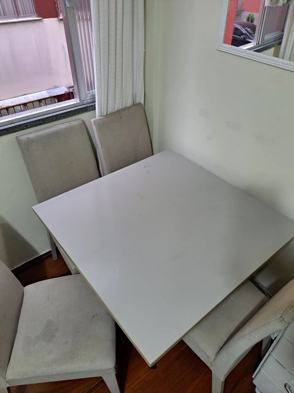 Mesa de Refeição BEGE com 4 Cadeiras - Foto 2