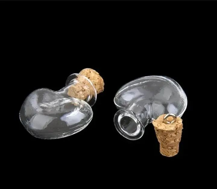 Kit com 10 frascos decorativos de vidro com tampas em formato de coração. - Foto 4
