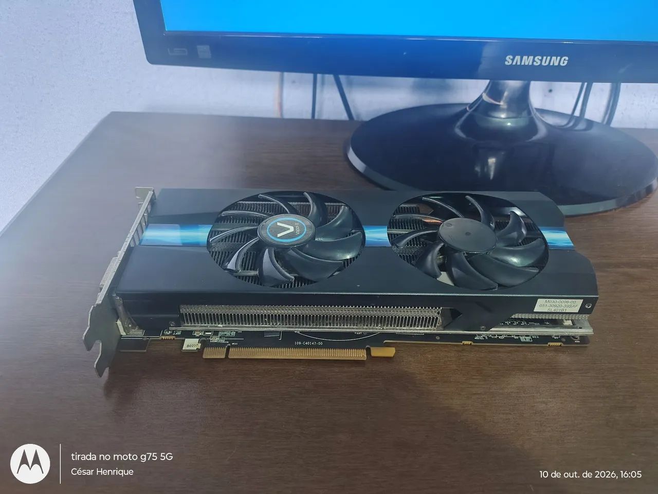 Amd Radeon R9 270x - Foto 2
