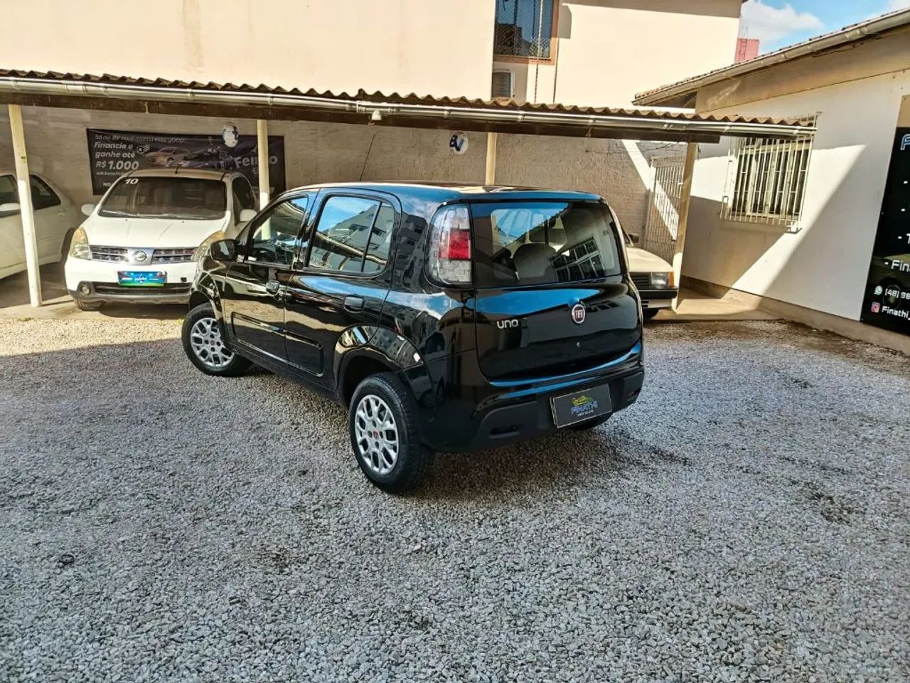 Fiat Uno Attractive 1.0 EVO Fire Flex 8V 5P 2021 - Foto 3