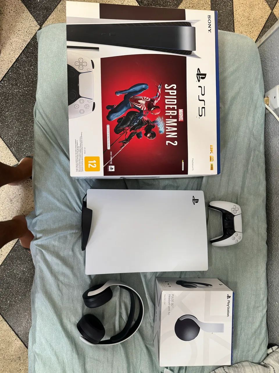 Console Sony PlayStation 5 - FAT com leitor - Standard Edition Branco + Headset Pulse 3D - Foto 5