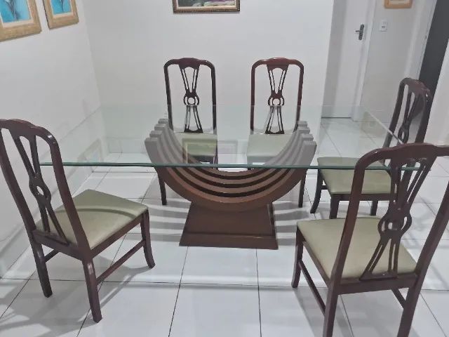Mesa de Vidro 2m x 1,10m com 5 Cadeiras
