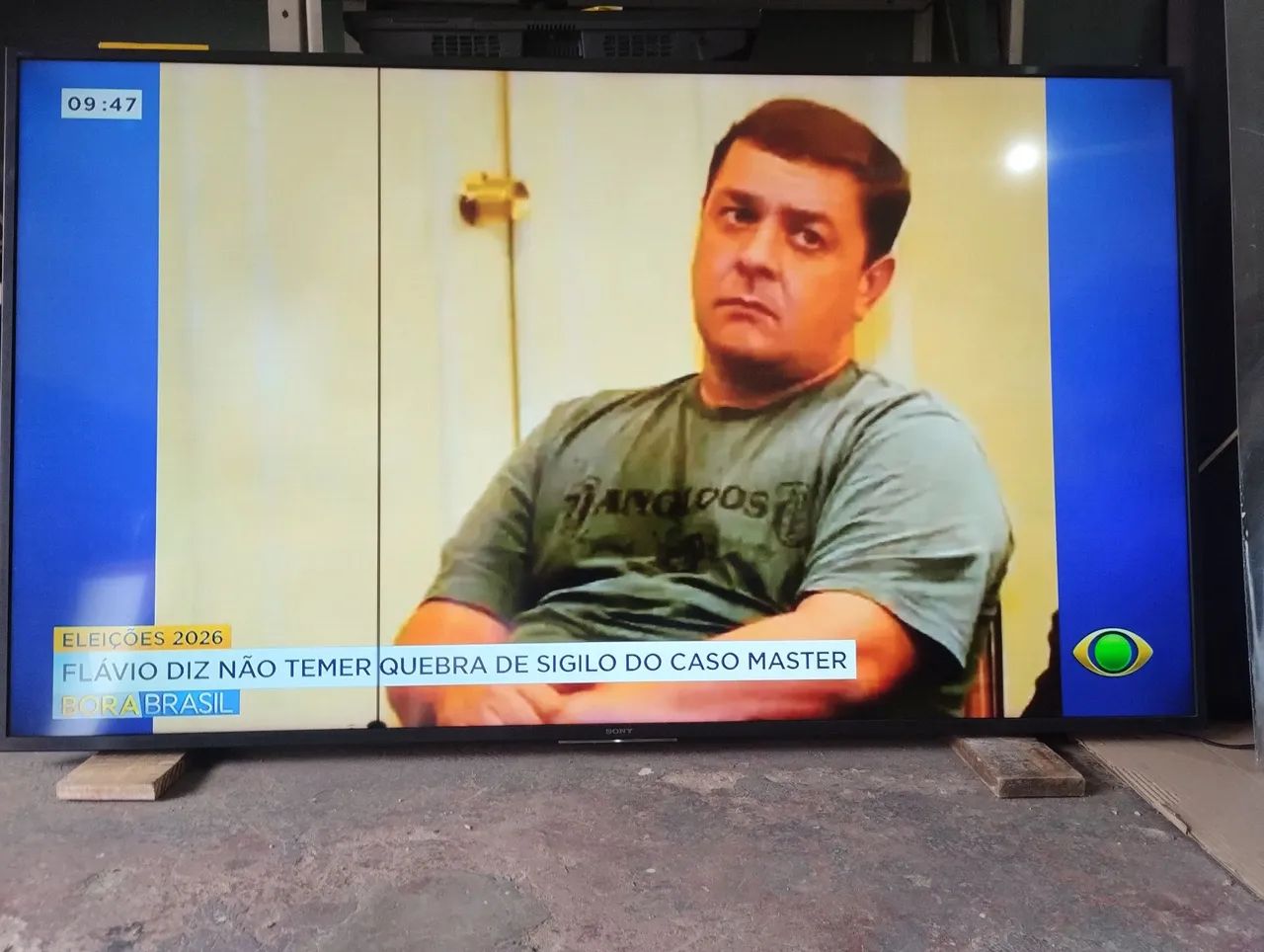 Smart TV Sony 65"c/ um pequeno detalhe  - Foto 5