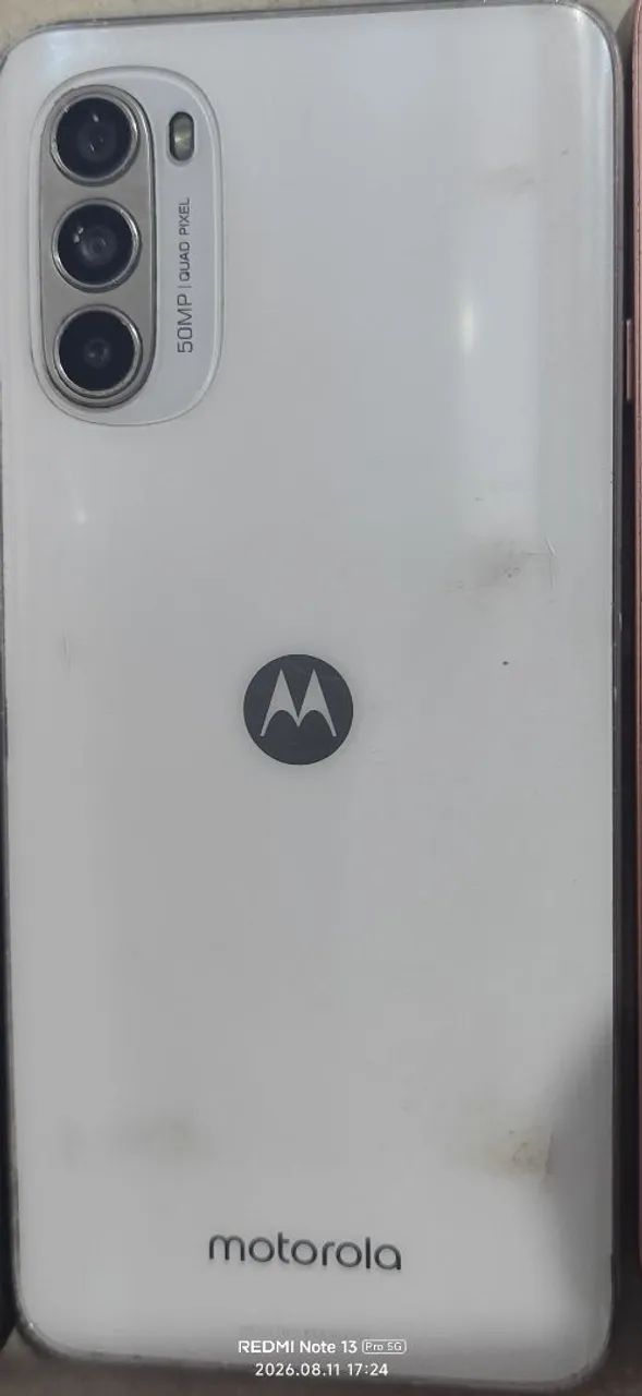 Celular Moto G82 5 G c / defeito 
