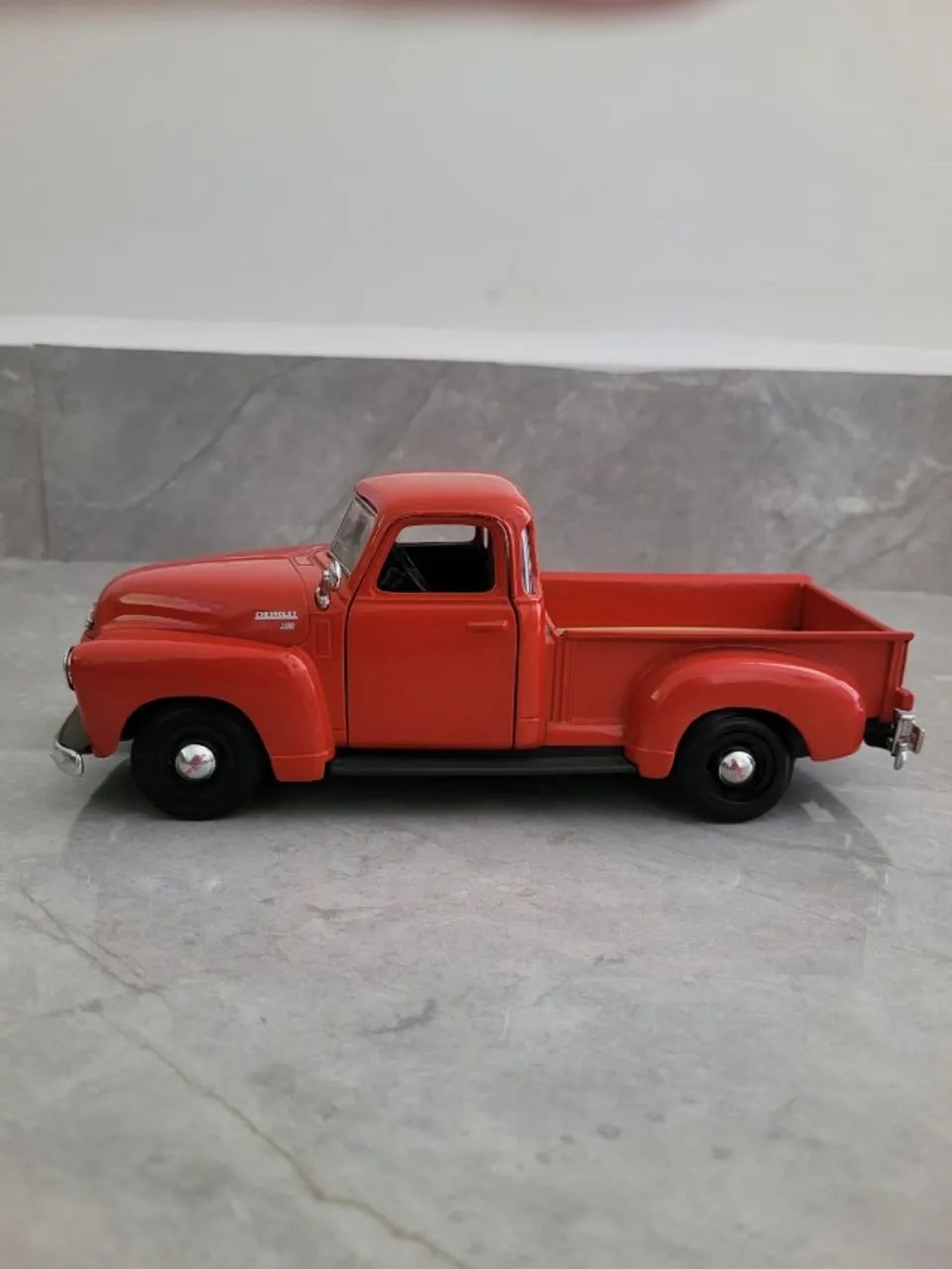 Chevrolet 3100 Miniatura 1:24 - Excelente estado - Foto 3