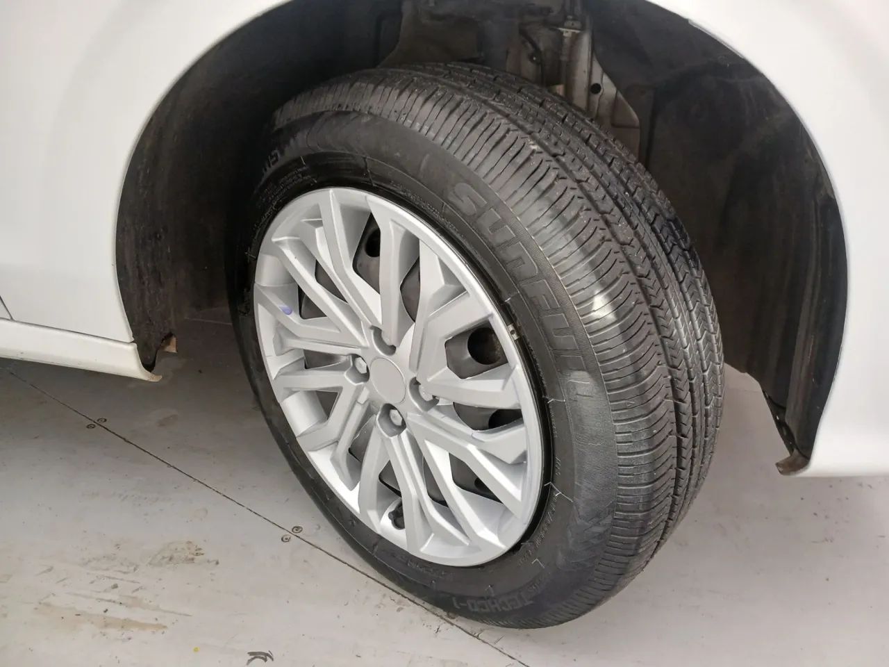 Fiat Cronos DRIVE 1.3 8V Flex Aut., foto 13 de 18