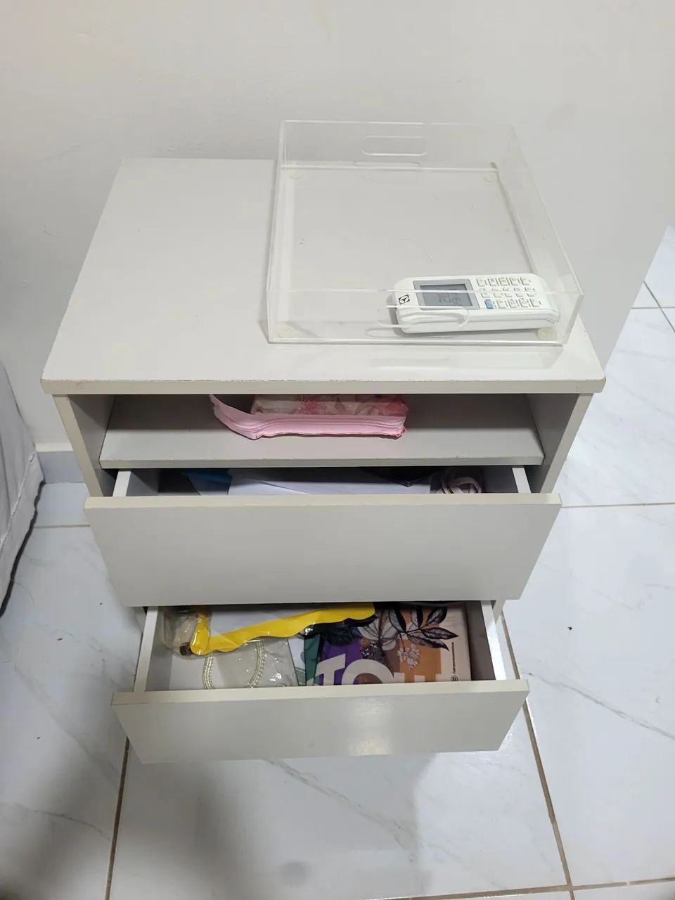 Mesa de cabeceira SEMI NOVA - Foto 2