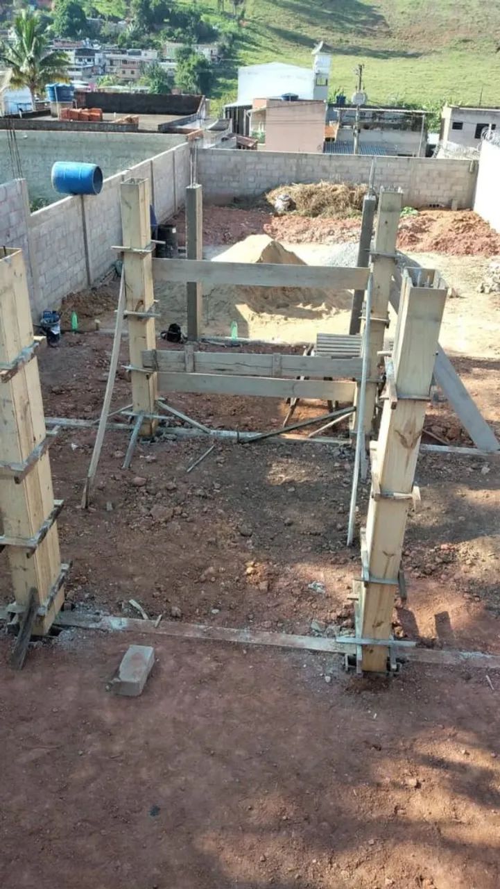 Terreno com base pronta para 3 casas  - Foto 2