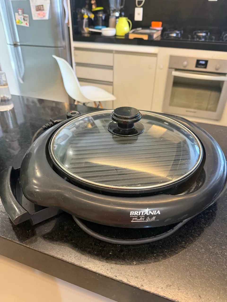 Grill elétrico britania