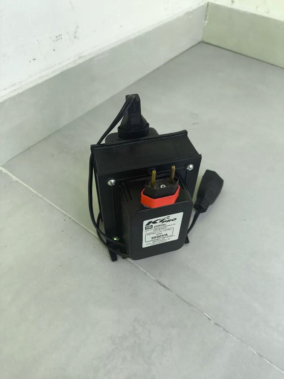 Transformar bivolt KF pro 5000va Novissimo - Foto 2