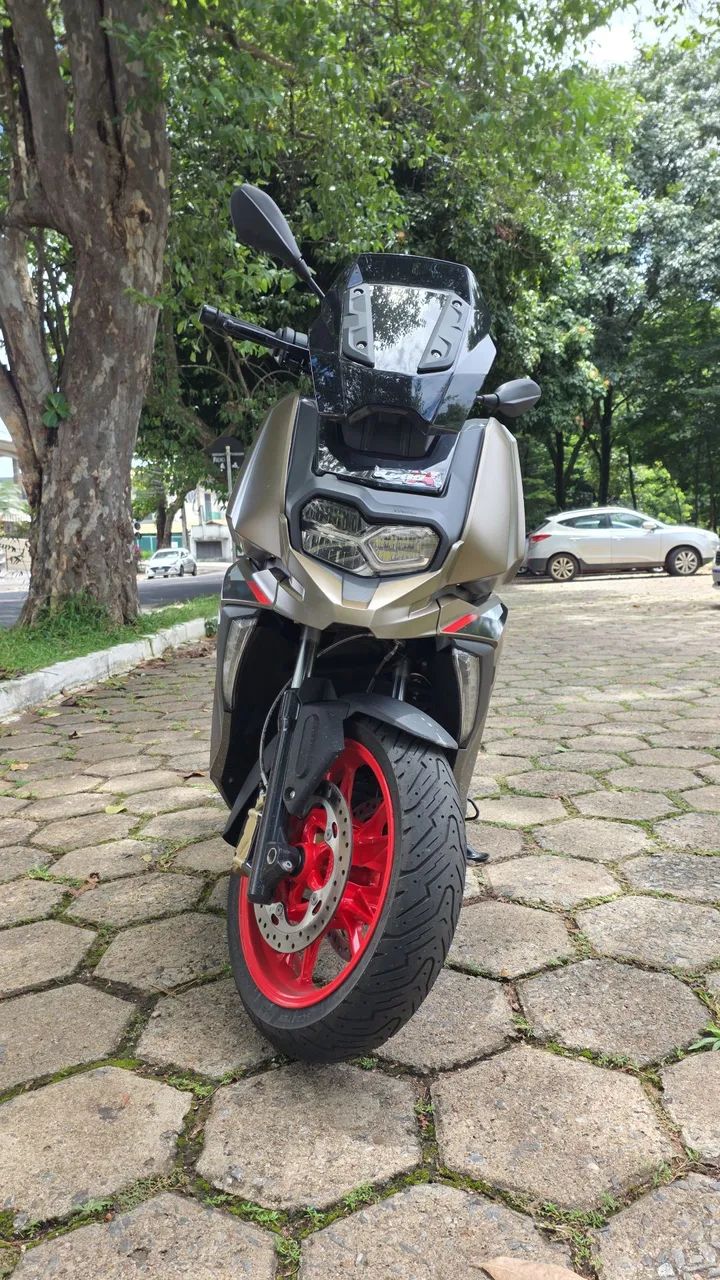 Nova Scooter BMW c400x 