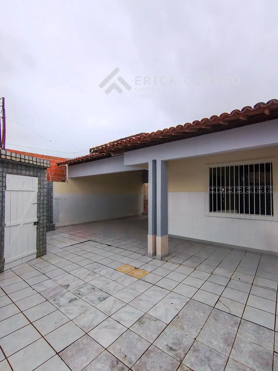Casa à venda em rua pública, FAROLÂNDIA, Aracaju, SE