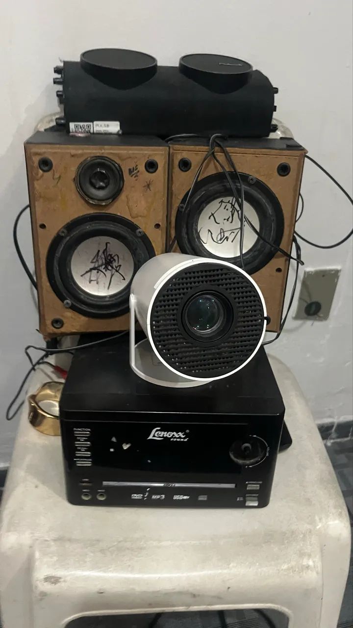 Vendo projetor com som adaptado  - Foto 5