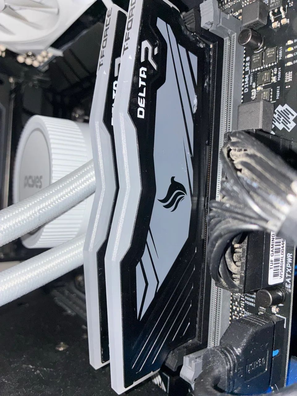 Memória ram 3200mhz t-force delta(2x8gb)( ENTREGO) - Foto 2
