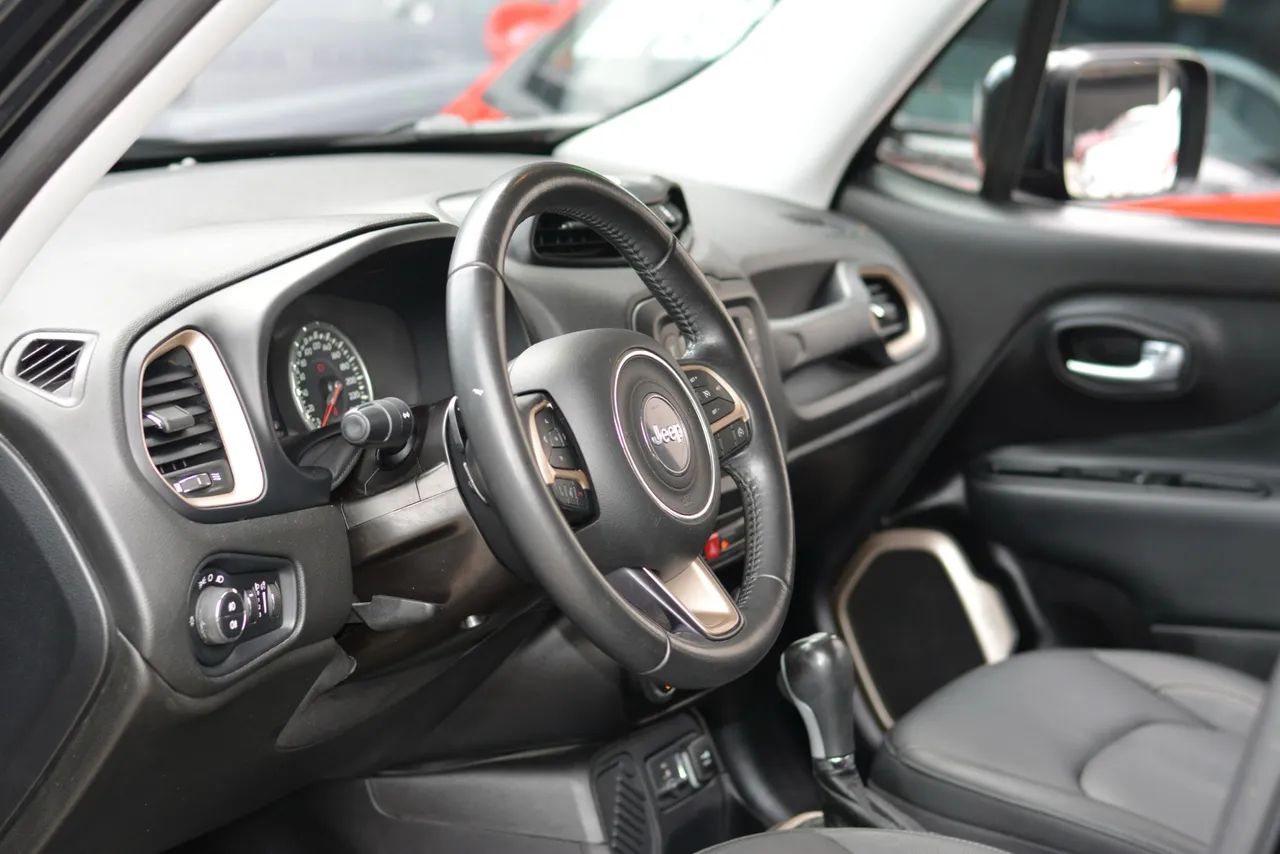 Jeep Renegade Longitude 1.8 4X2 Flex 16V Aut. 2016 - Foto 4