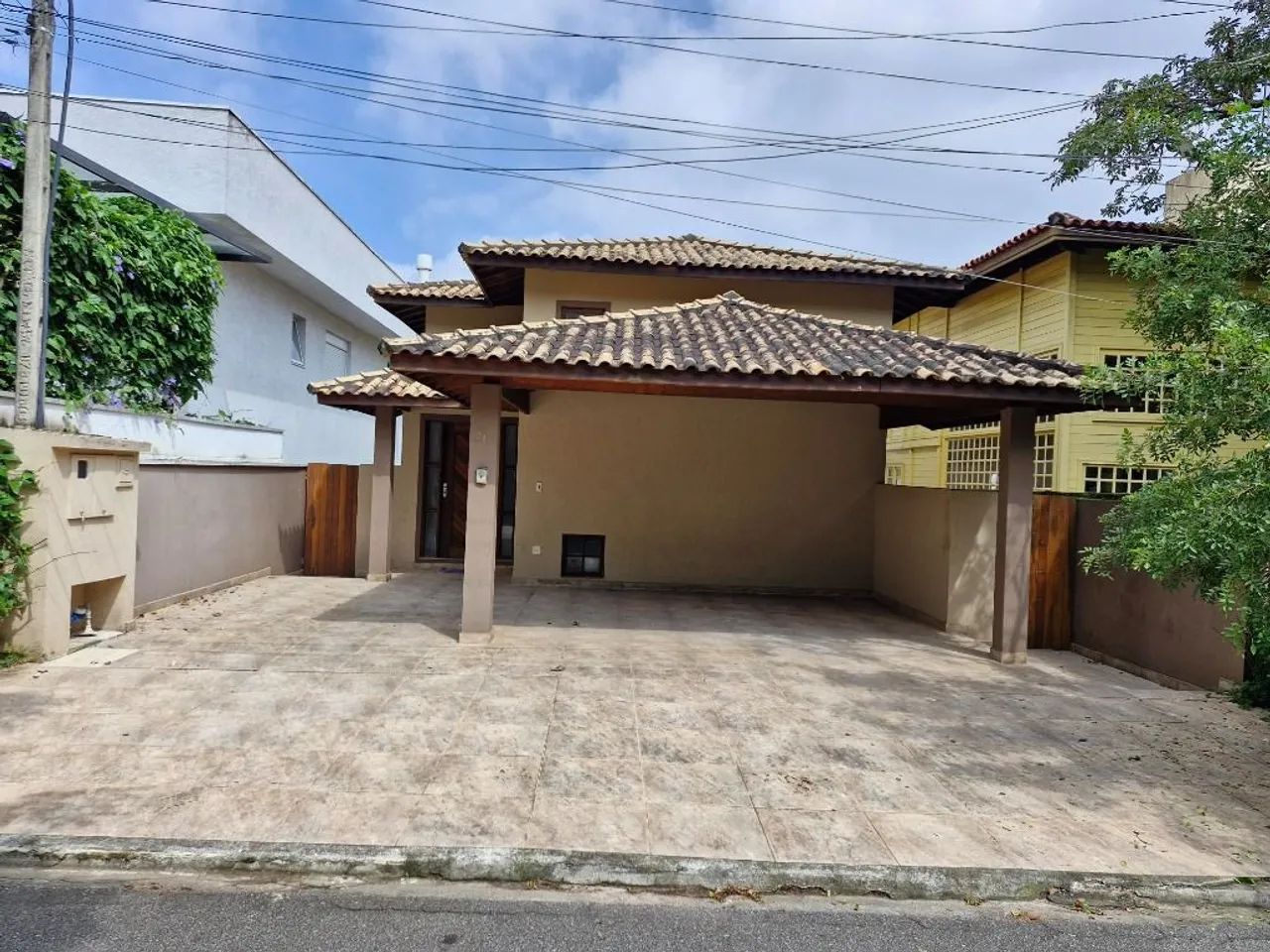 CASA 4 QUARTOS COM PISCINA - CONDOMÍNIO COM LAZER. - Foto 2