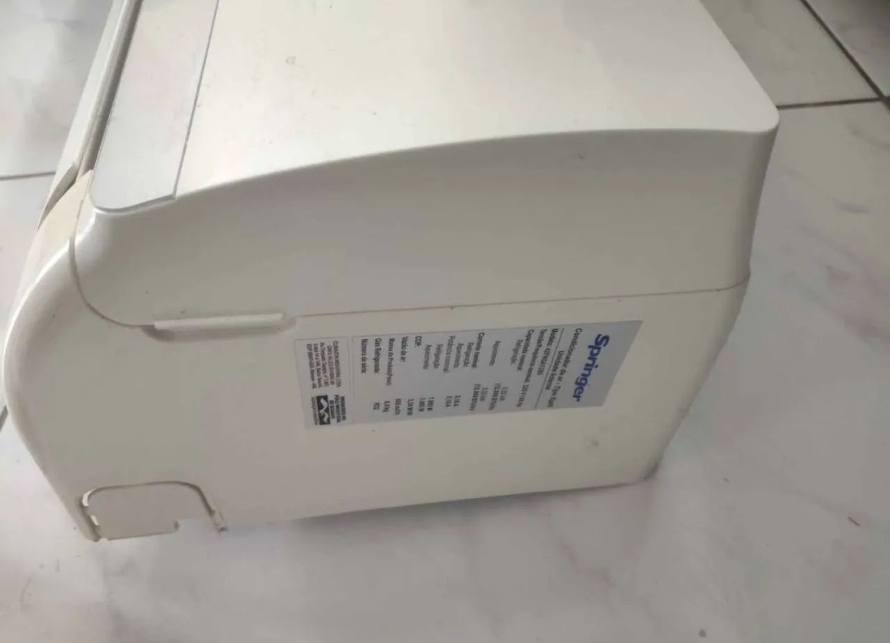 Ar condicionado 12.000 BTUs usado.