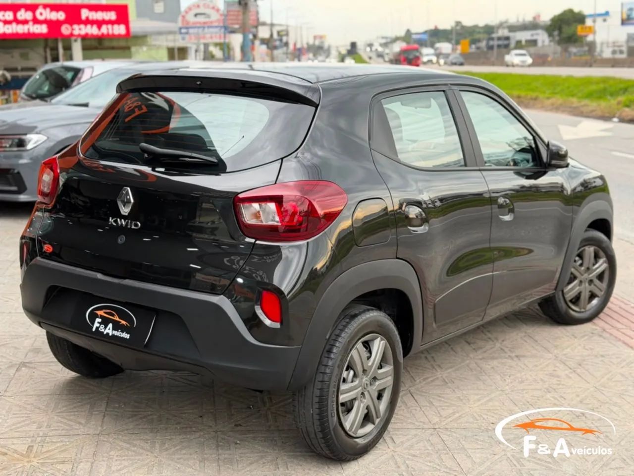 Renault Kwid Intense 1.0 Flex 12V 5P Mec. 2026 - Foto 4