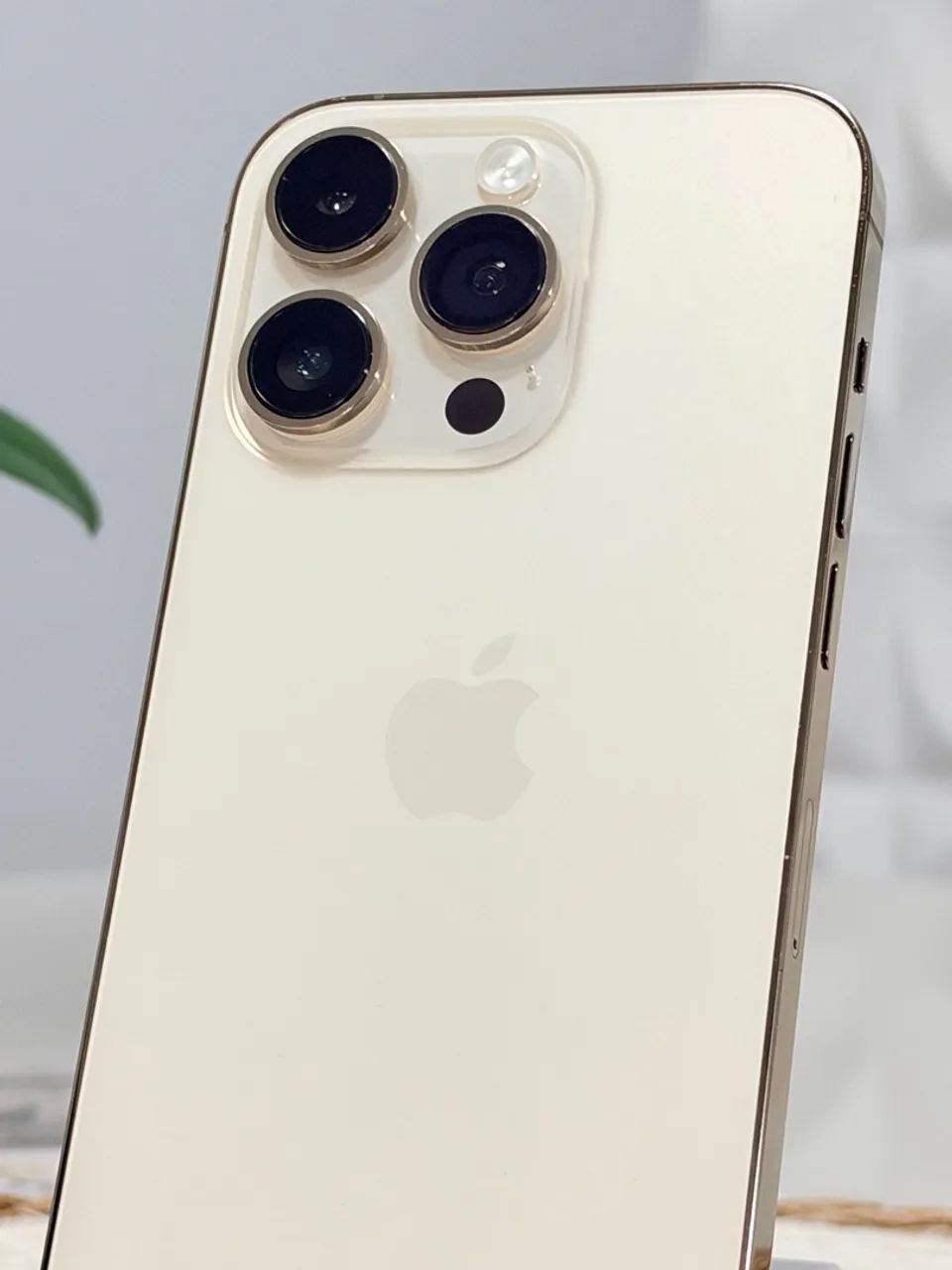iPhone 14 PRO Dourado - Foto 2