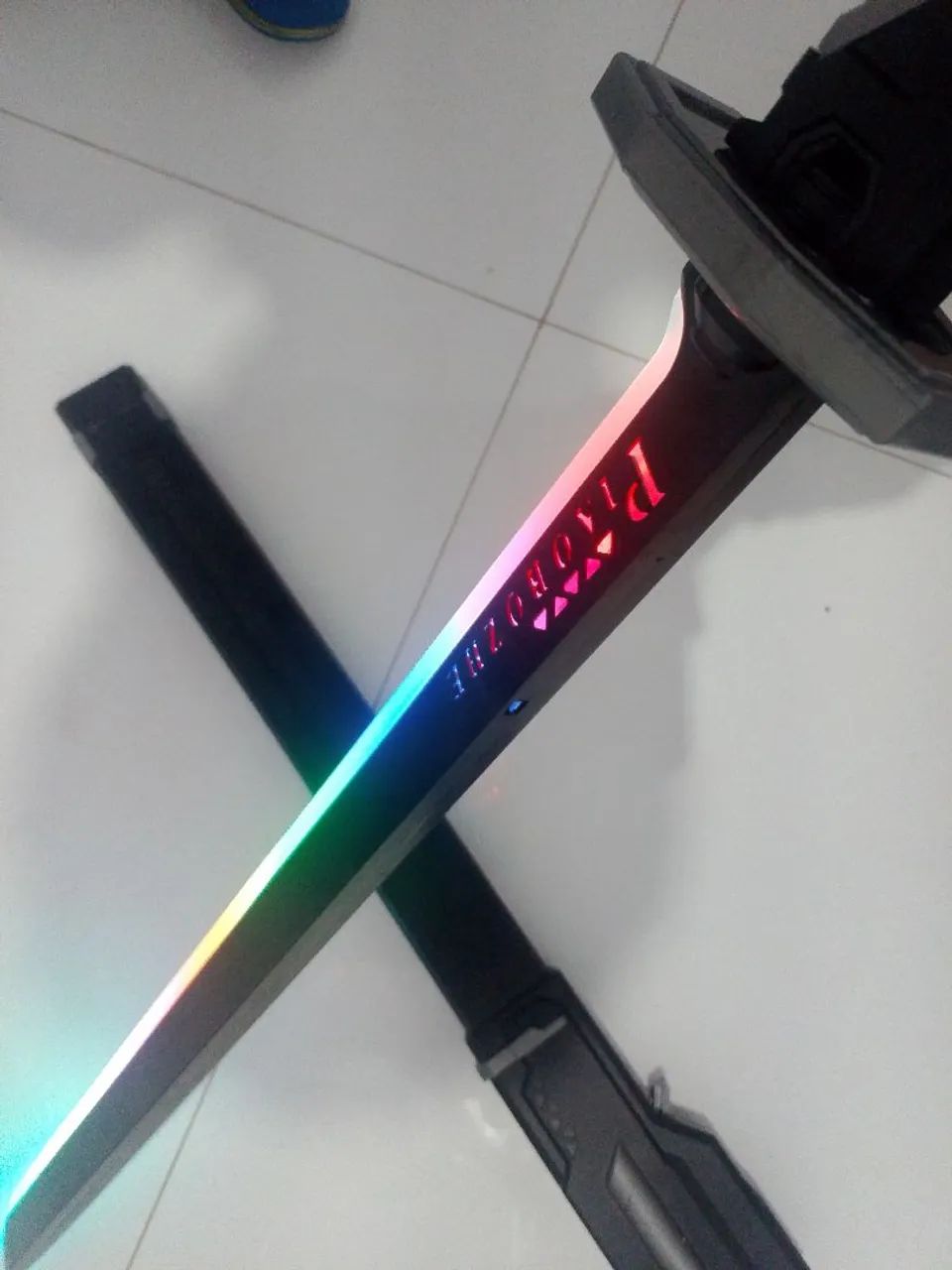 Espada de brinquedo led que sai faísca  - Foto 4