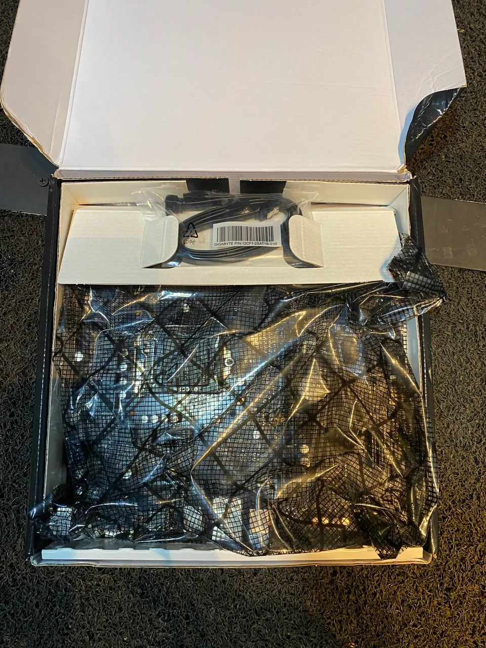 Placa mãe gigabyte H510M H nunca foi usada - Foto 3