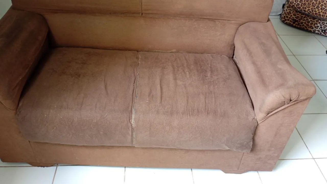 Sofá velho para reformar - Foto 3