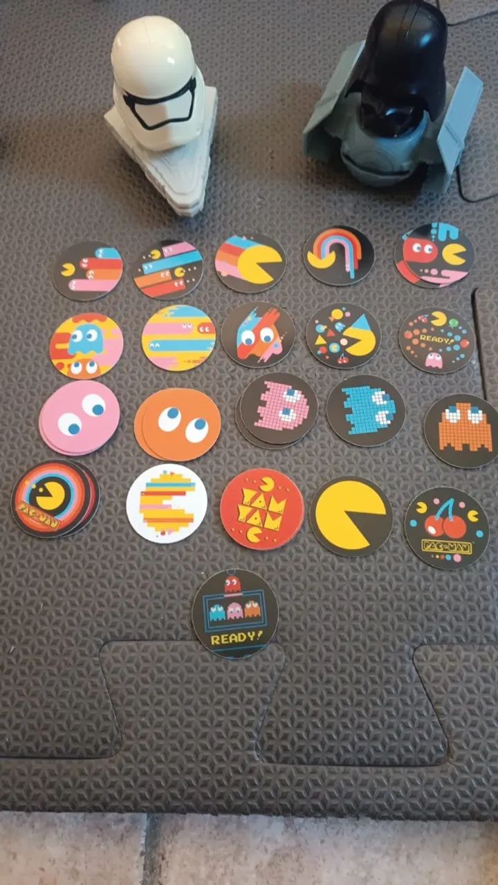Brinquedos Star wars da mcdonalds e tazos pac-man USADOS - Foto 2