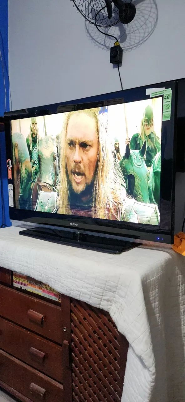 TV CCE 46"  não é smart, tem conversor digital integrado  - Foto 3