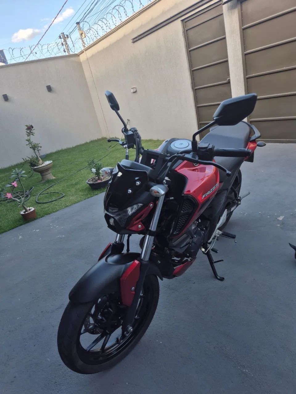 Yamaha 2025 - Foto 3