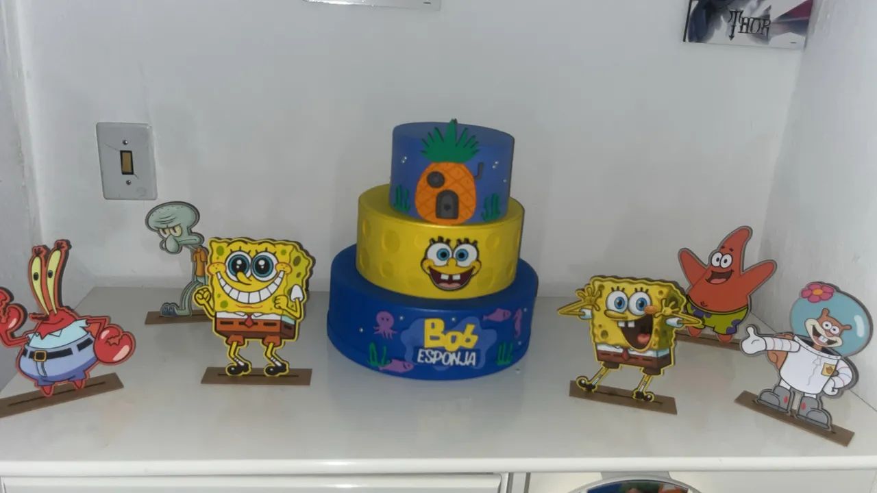 BOLO FAKE BOB ESPONJA 