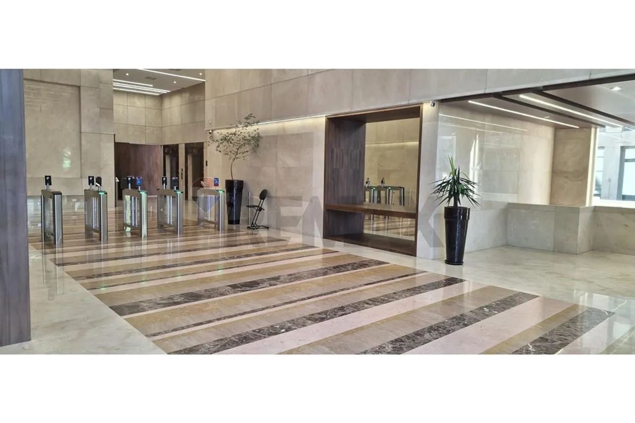 Alugue Laje Comercial na Vila Olímpia, SP - 609m2 - 16 vagas