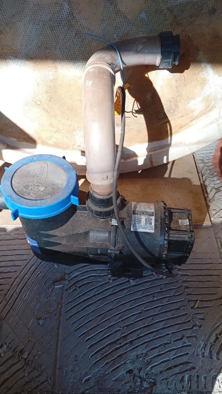 Piscina de fibra 2x4 com motor e bomba zero - Foto 3