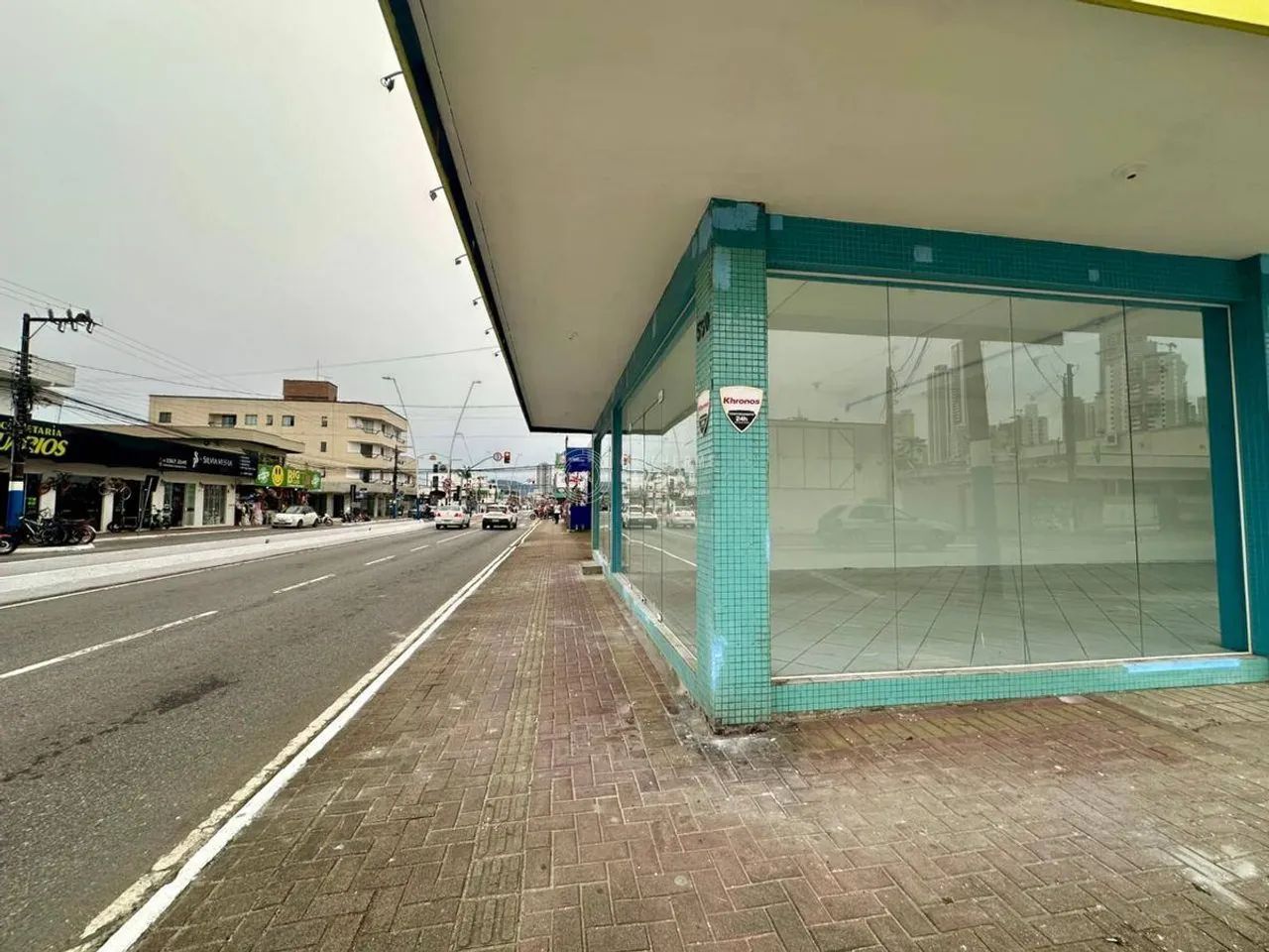 Locação Anual: Sala Comercial 5ª Avenida em Balneário Camboriú - Foto 10