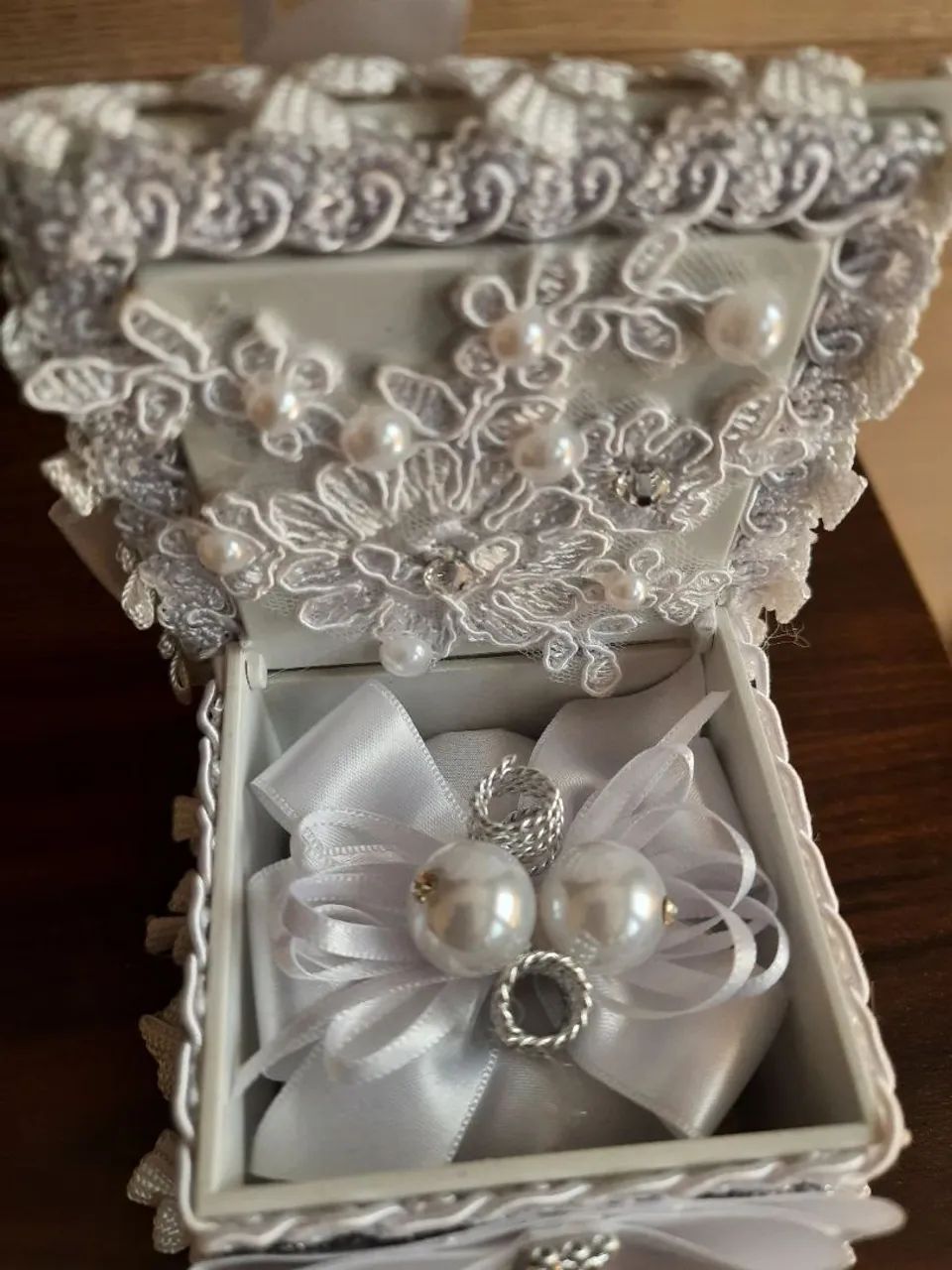 Vende-se Suporte de aliança para casamento