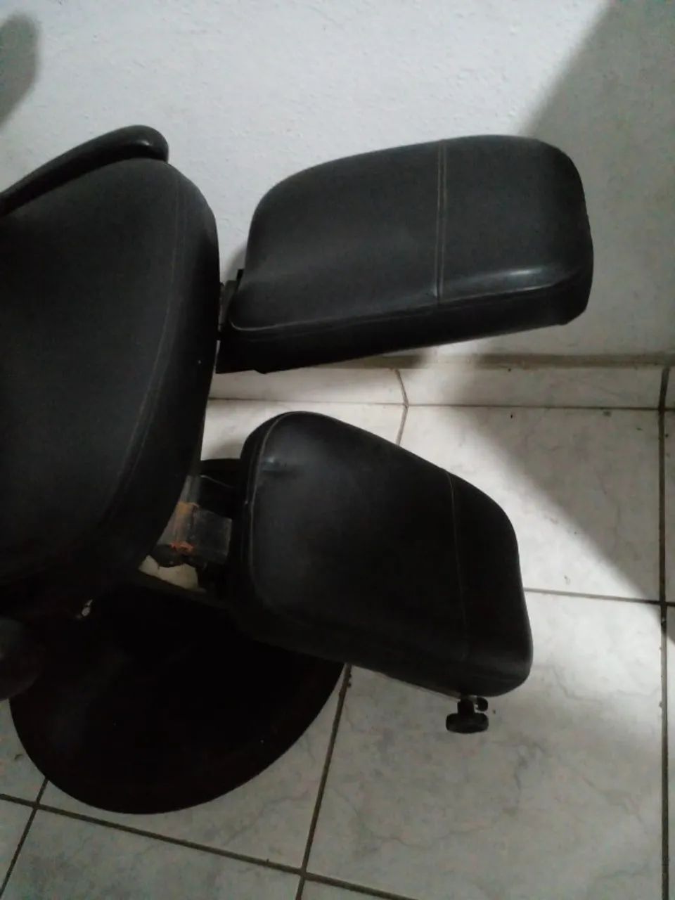Cadeira de Podologia Ferrante - Usada - Foto 2