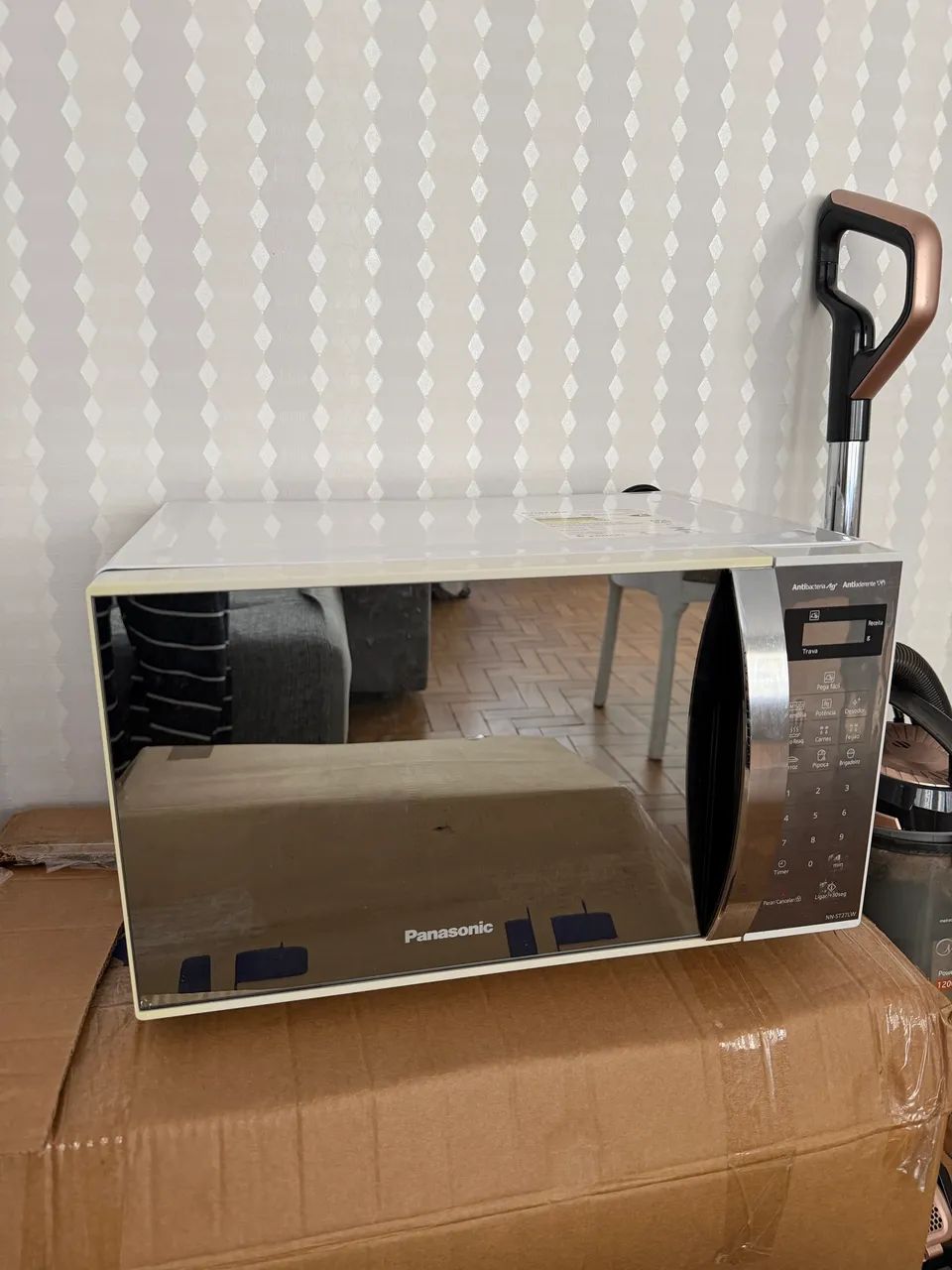 Microondas Panasonic 200v