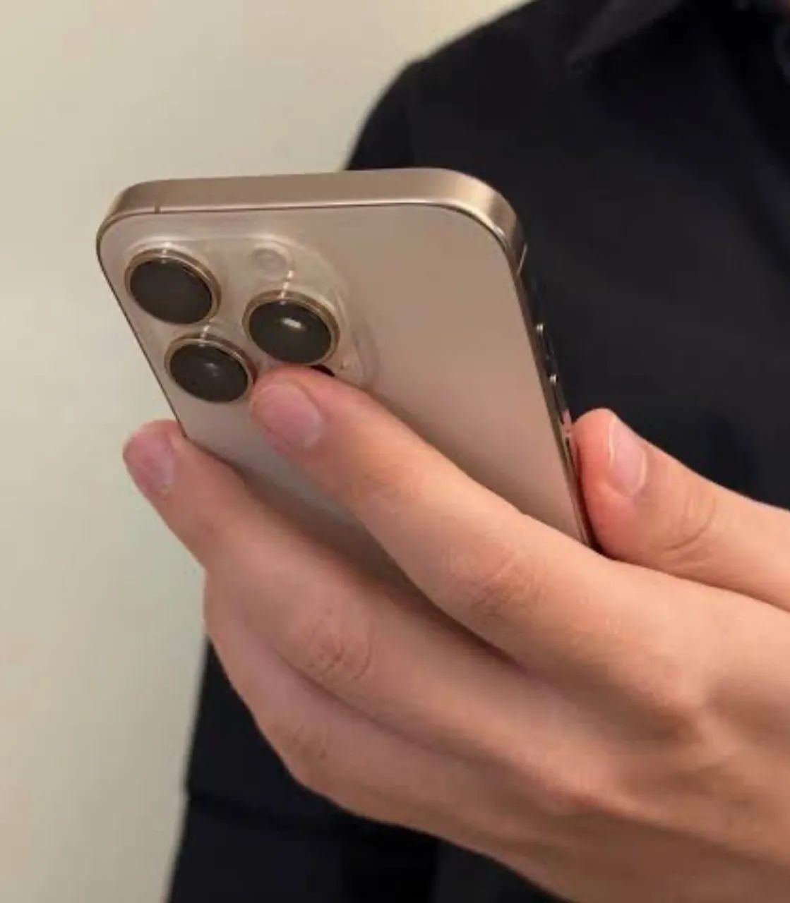 iPhone 16 pro 128 - Foto 3
