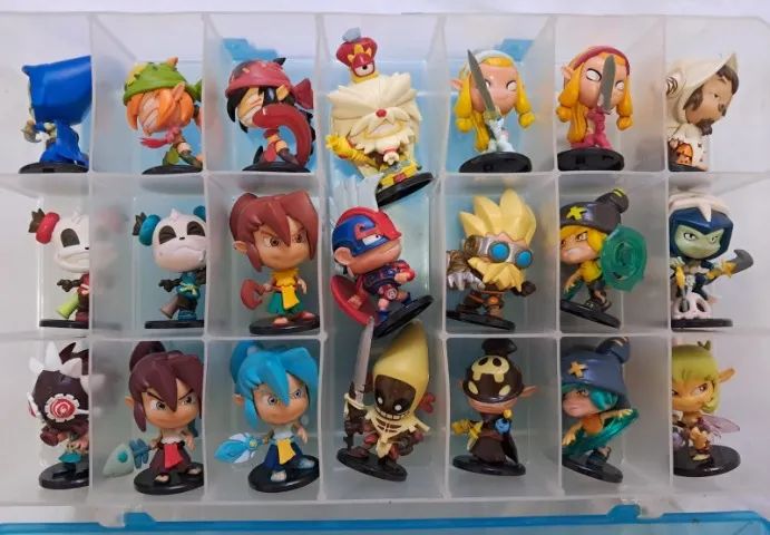 Krosmaster Arena + Frigost + Extras Board Games - Foto 3