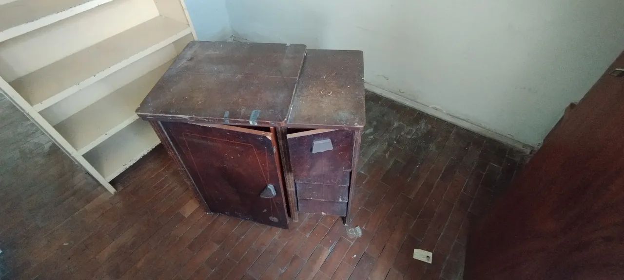 Movel com maquina de costura 