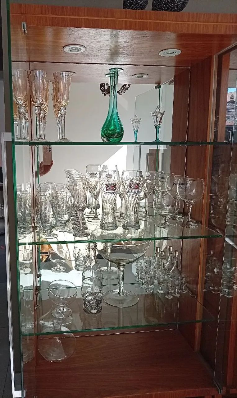Cristaleira madeira e vidro - Foto 3