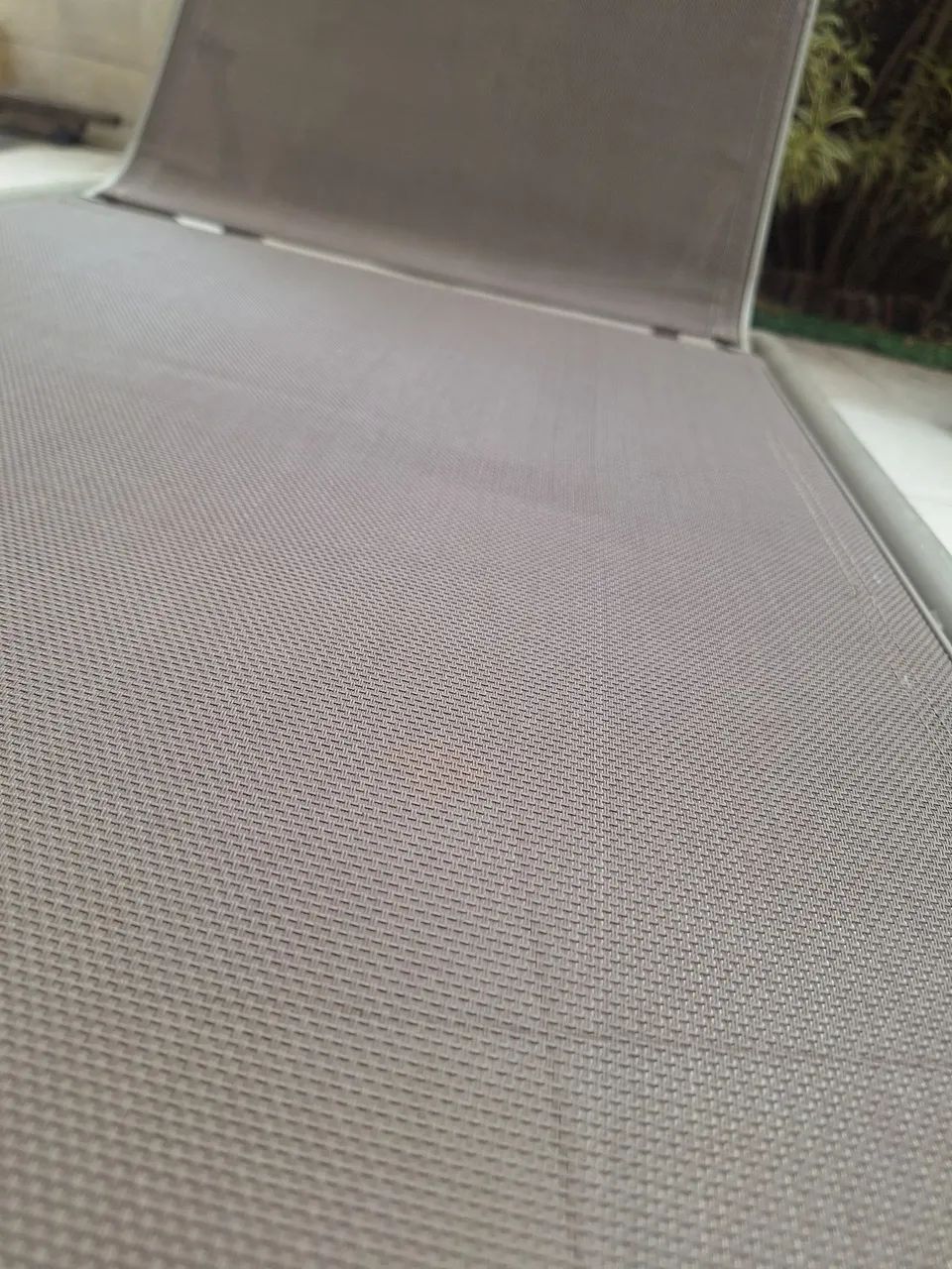 Espreguiçadeira Para Piscina / Jardim Em Alumínio E Tela Sling - Ótimo Estado - Foto 5