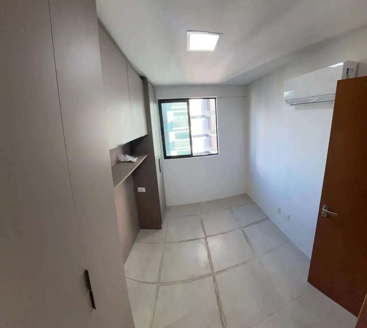 APARTAMENTO NO CORAÇÃO DE BOA VIAGEM PARA ALUGUEL POSSUI 2 QUARTOS COM TODOS MÓVEIS PLANEJ - Foto 5