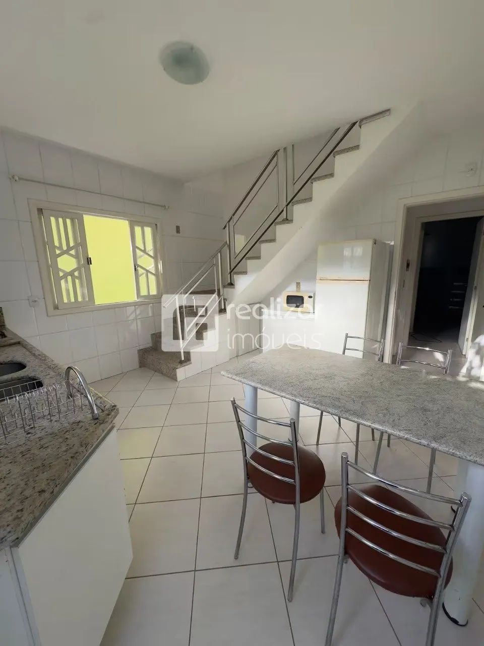 Casa mobiliada 3 dormitórios Campeche, Florianópolis. - Foto 4