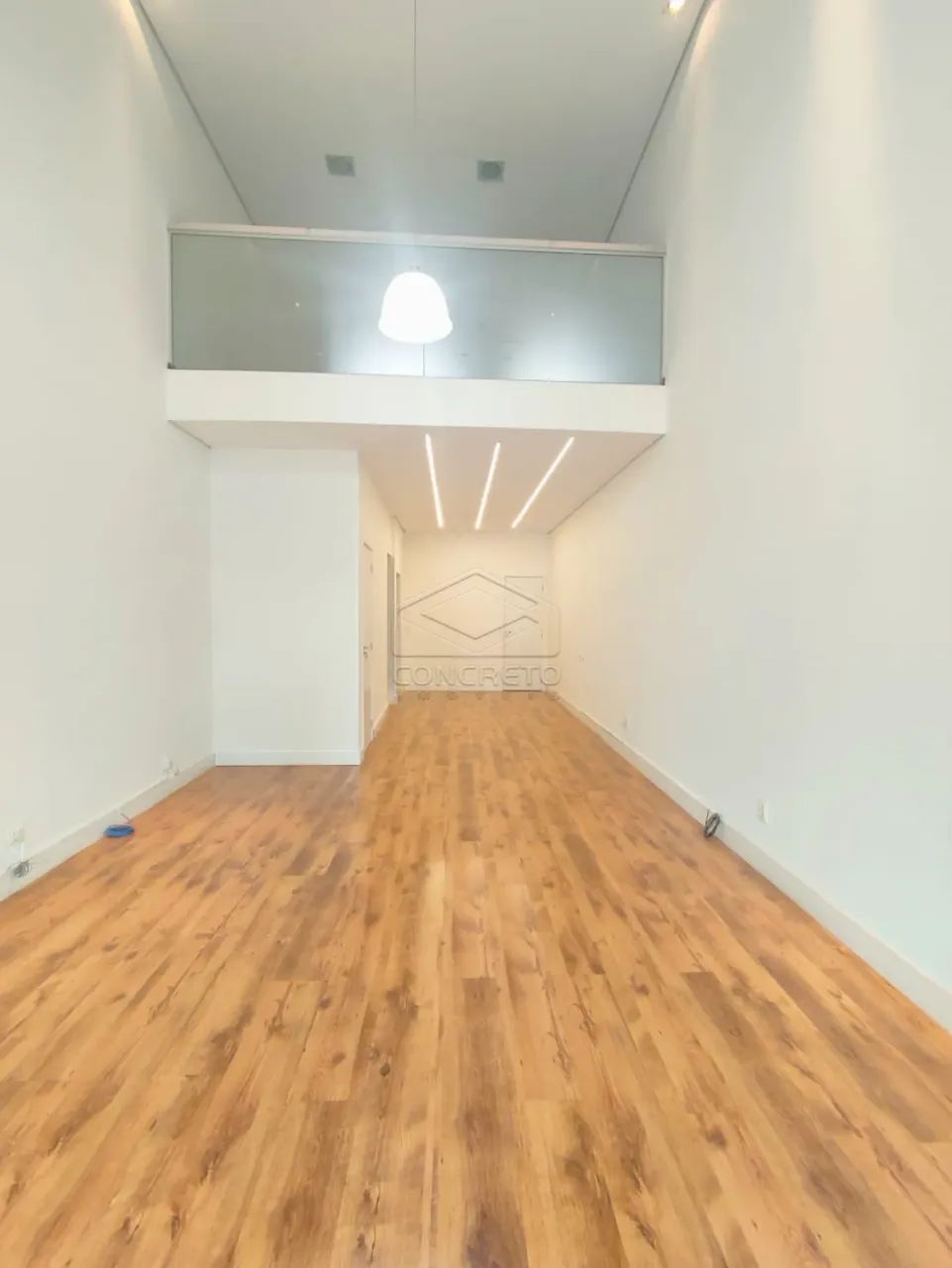 LOJA COM VITRINE PARA LOCAÇÃO NA AV. GETÚLIO VARGAS! - Foto 4
