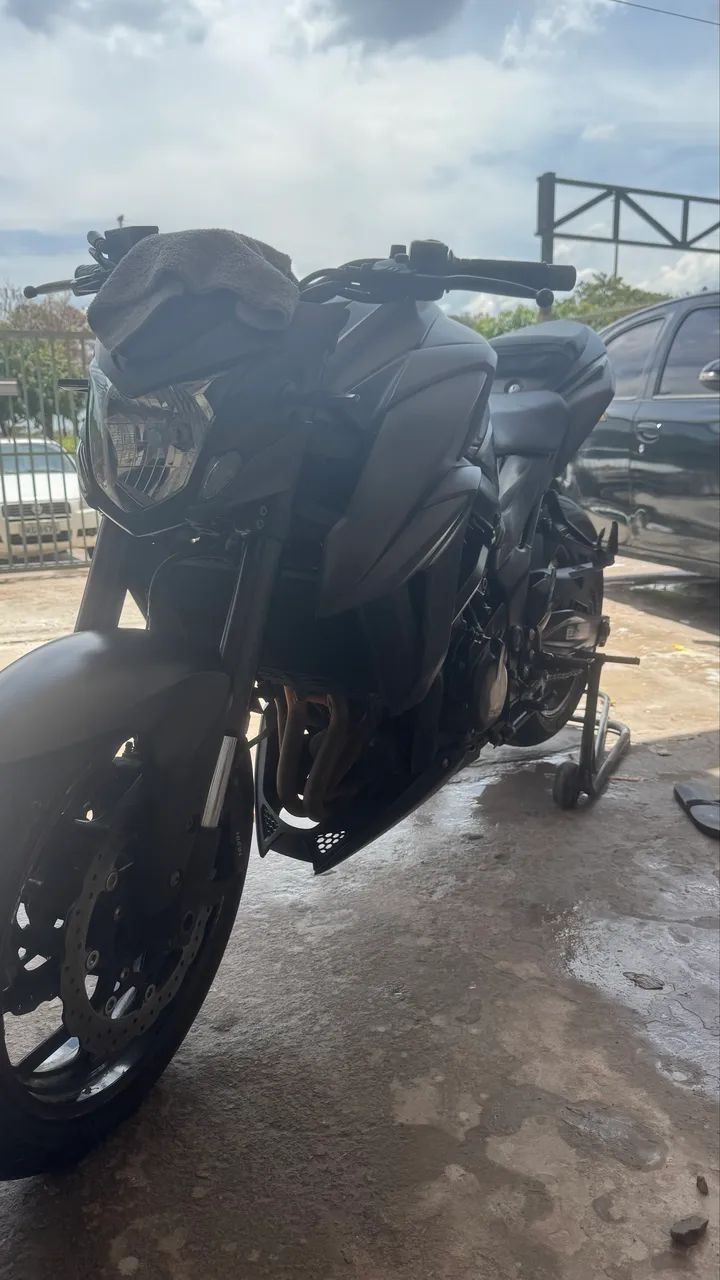 GSX S 750 - Foto 2