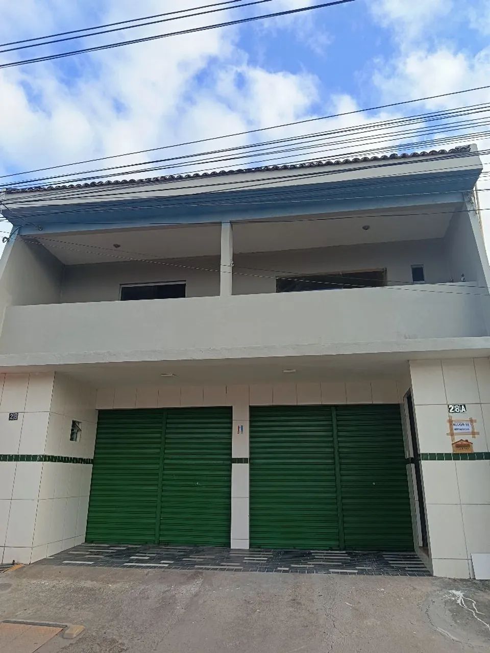 Alugo casa