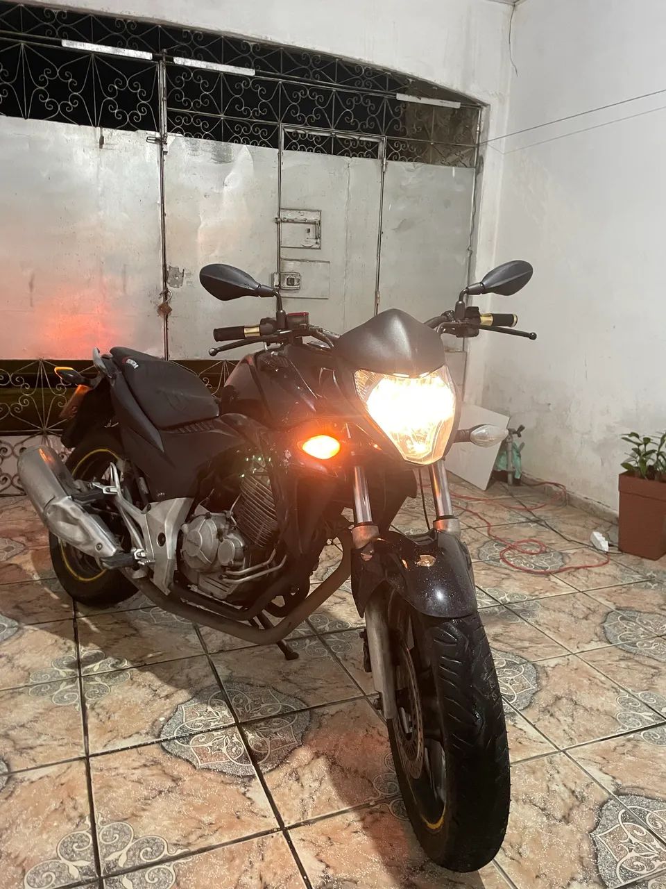 Honda Cb 300r  - Foto 2