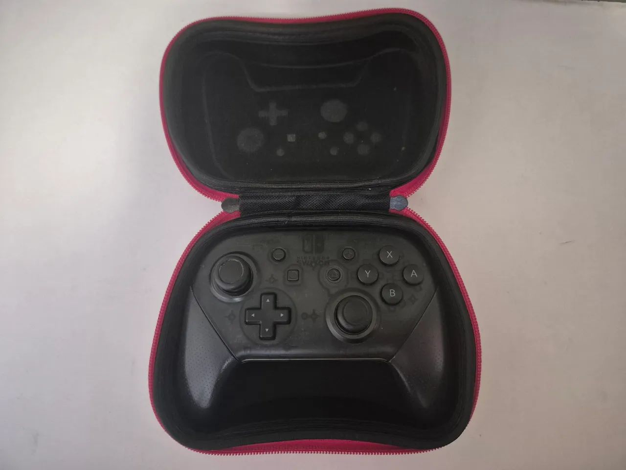 Controle Pro para Nintendo Switch com Case do Mario