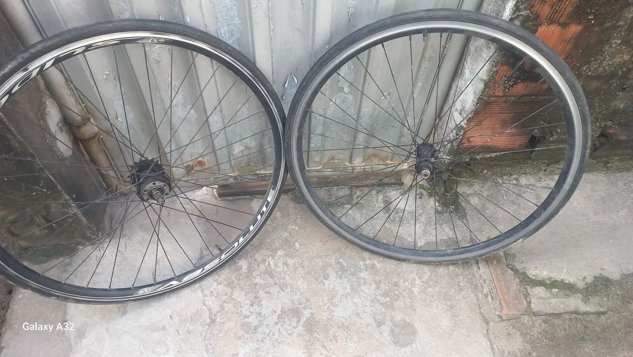 100$