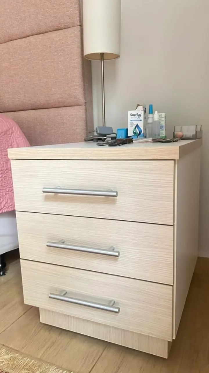 Conjunto com 2 Mesas de Cabeceira em MDF - Ótimo Estado - Foto 2